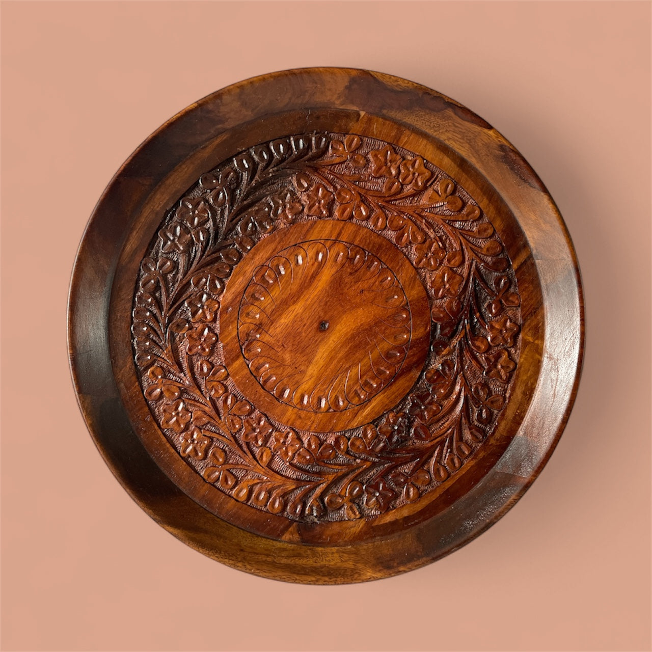 Wooden Plates Hand-Carved from Sheesham Wood - Design 2