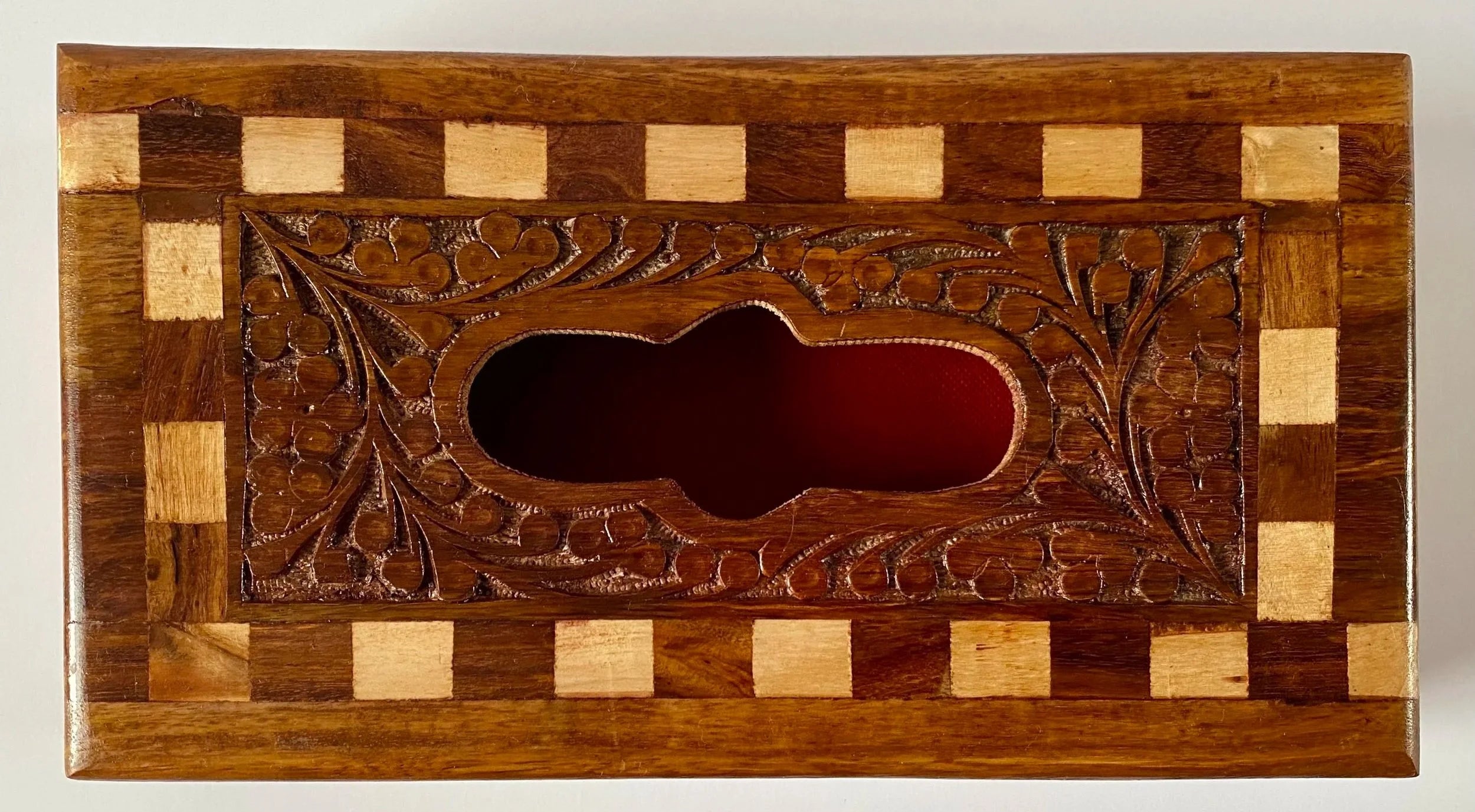 Handcrafted Sheesham Wood Tissue Box Cover – Elegant Home Decor