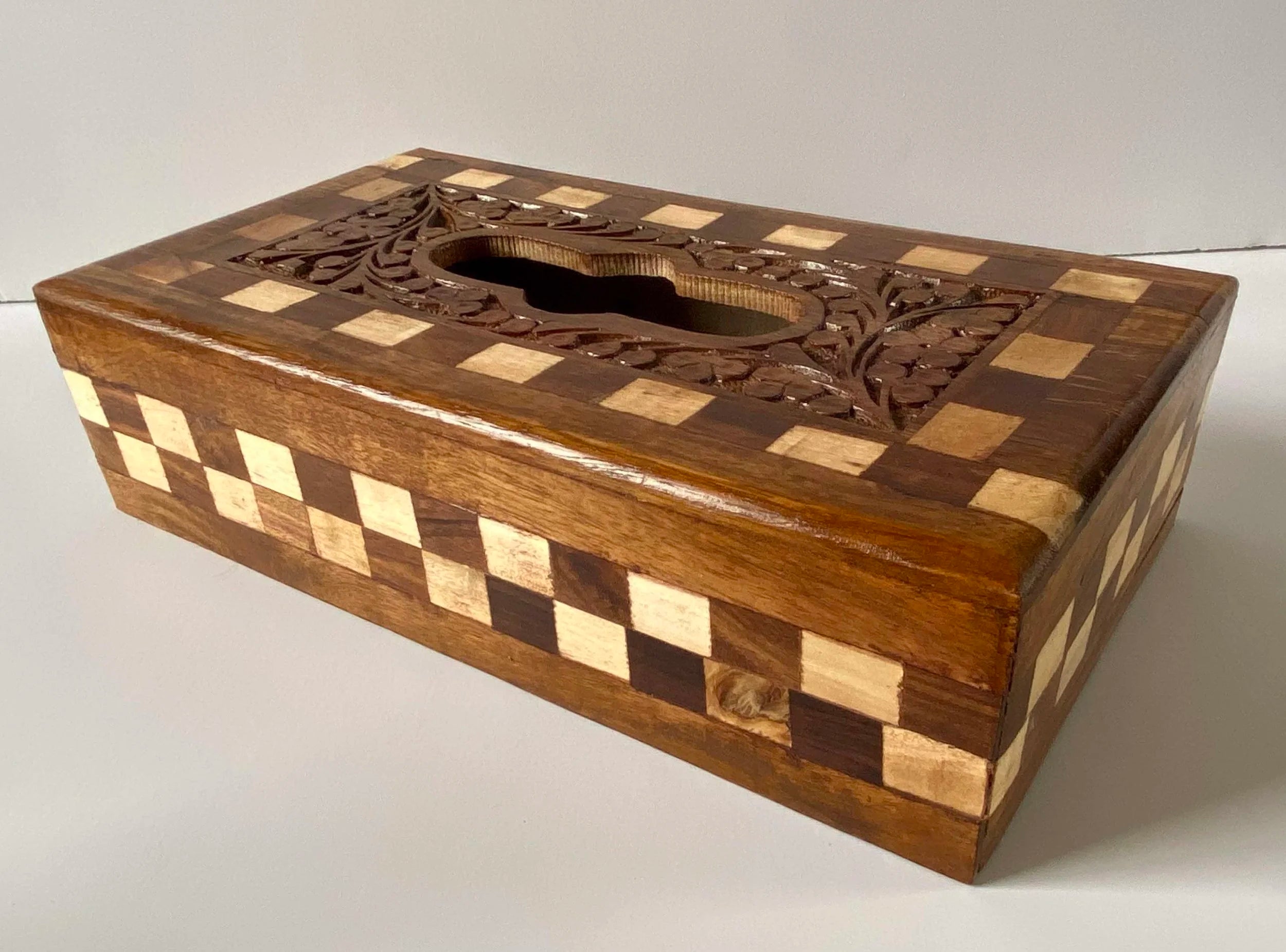 Handcrafted Sheesham Wood Tissue Box Cover – Elegant Home Decor